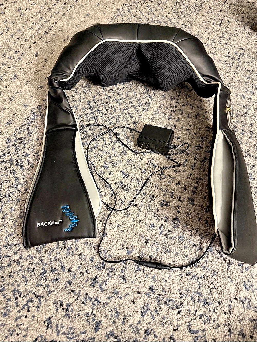 BackPlus 3D Shoulder Massager Black